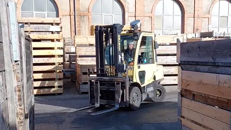 Forklift on Aubert & Duval site